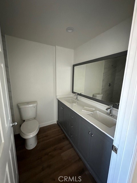 5507 S Manhattan Place, Los Angeles CA: https://media.crmls.org/medias/8272ba63-c30c-4f66-844d-20485b44e2d4.jpg