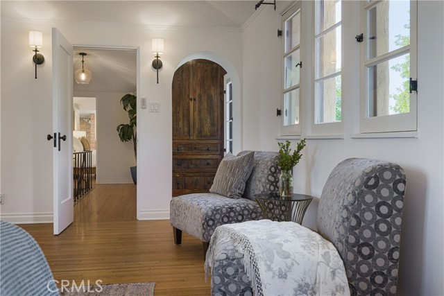 516 E Stocker Street, Glendale CA: https://media.crmls.org/medias/8273a352-71fb-4a8e-880a-768b936b378e.jpg