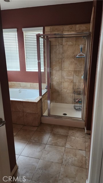 2825 E Cinnamon, Anaheim CA: https://media.crmls.org/medias/82740d36-2f85-40c8-a492-e23fc33d8295.jpg