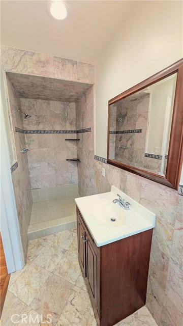 18505 Van Ness Avenue, Torrance CA: https://media.crmls.org/medias/8274af1d-7829-4295-8fdf-381ca9cf5983.jpg