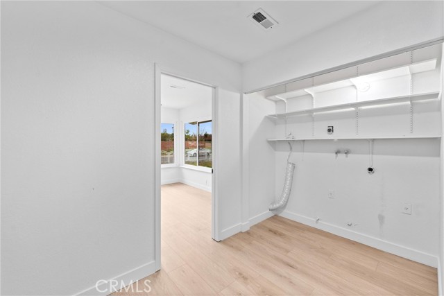 343 W Orchard Street, Rialto CA: https://media.crmls.org/medias/8274b1ee-07d2-4211-8443-1035837284af.jpg