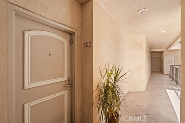 Detail Gallery Image 24 of 28 For 11280 La Maida St #302,  North Hollywood,  CA 91601 - 3 Beds | 2/1 Baths