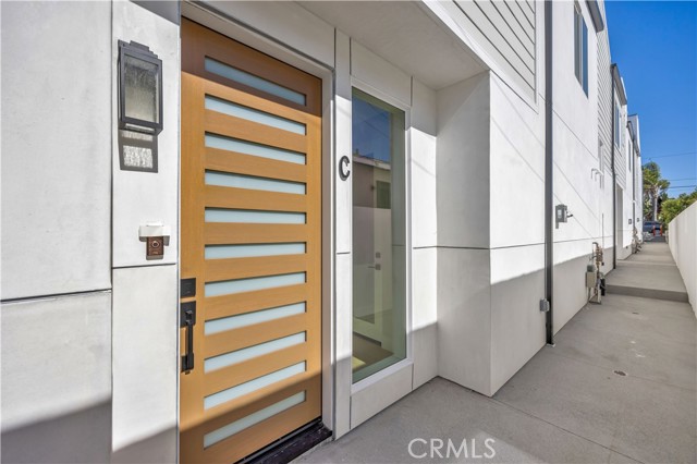 2405 Mathews Avenue, Redondo Beach CA: https://media.crmls.org/medias/8275f6ae-f91a-43be-b08e-f2de7bf25d83.jpg