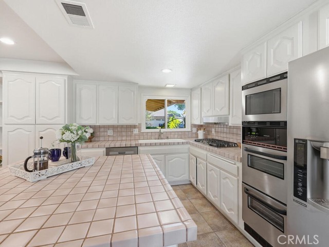 Detail Gallery Image 9 of 48 For 24741 Calle El Toro Grande, Lake Forest,  CA 92630 - 4 Beds | 3 Baths