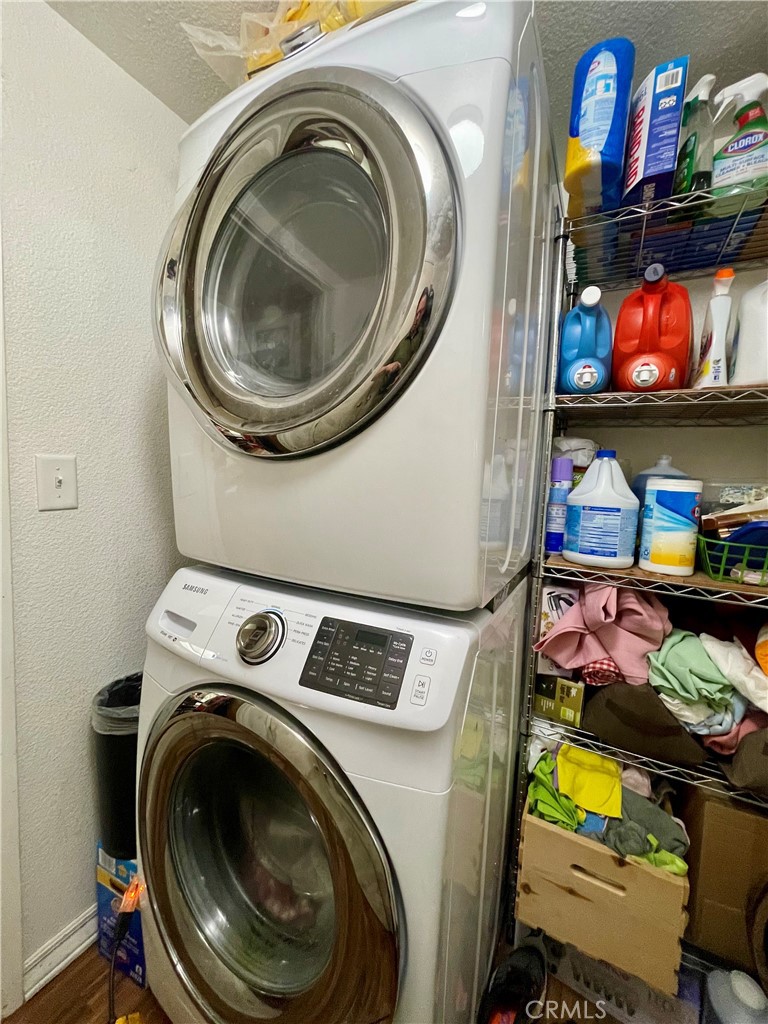 https://media.crmls.org/medias/82766ba5-bfaf-4df5-b58f-d5dddcdf01a5.jpg?preset=X-Large