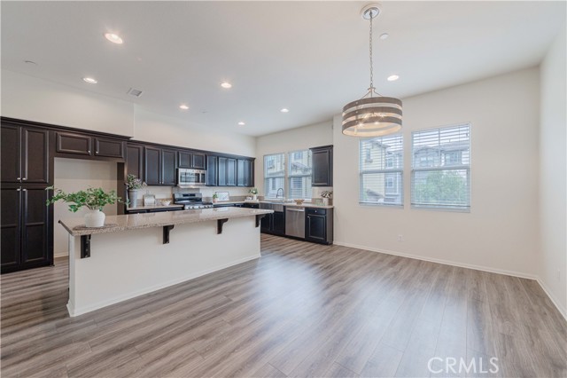12438 Amesbury Circle, Whittier CA: https://media.crmls.org/medias/8277416d-e621-4406-9029-33aed4e91277.jpg