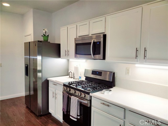 Detail Gallery Image 6 of 24 For 7353 Ellena #83,  Rancho Cucamonga,  CA 91730 - 3 Beds | 2/1 Baths