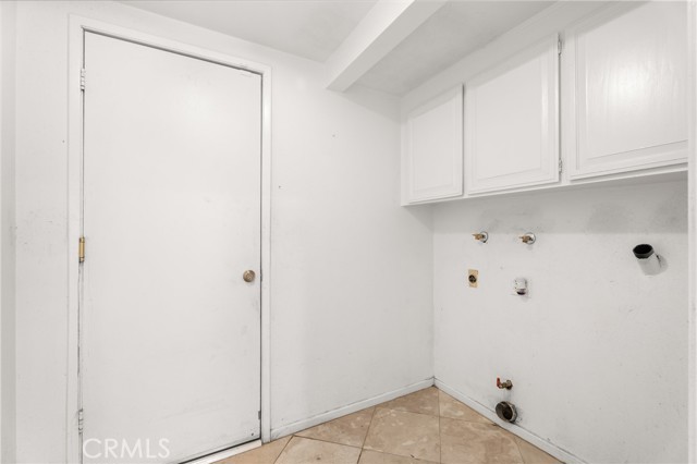 25496 Coral Wood Street, Lake Forest CA: https://media.crmls.org/medias/8278da50-09ac-4ffc-8f50-51650b9e9836.jpg