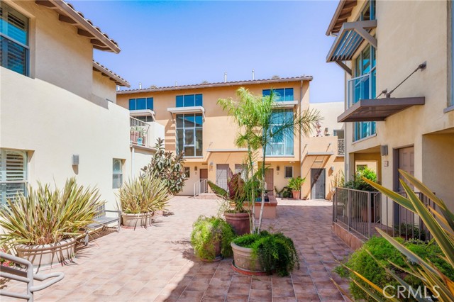 Detail Gallery Image 2 of 51 For 285 N Ventura Ave #5,  Ventura,  CA 93001 - 1 Beds | 1 Baths
