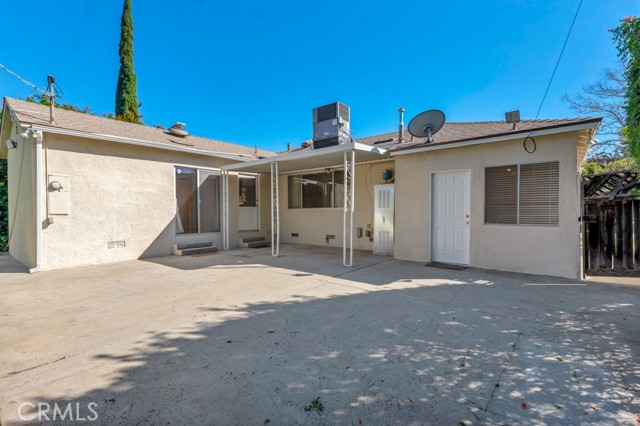 Detail Gallery Image 2 of 58 For 17435 Burma, Encino,  CA 91316 - 3 Beds | 2 Baths