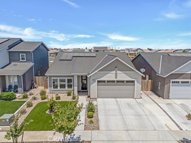 2454 W Mallard Lane, Hanford CA: https://media.crmls.org/medias/827a4a91-f639-4b65-ba96-7c61f90d3cc8.jpg