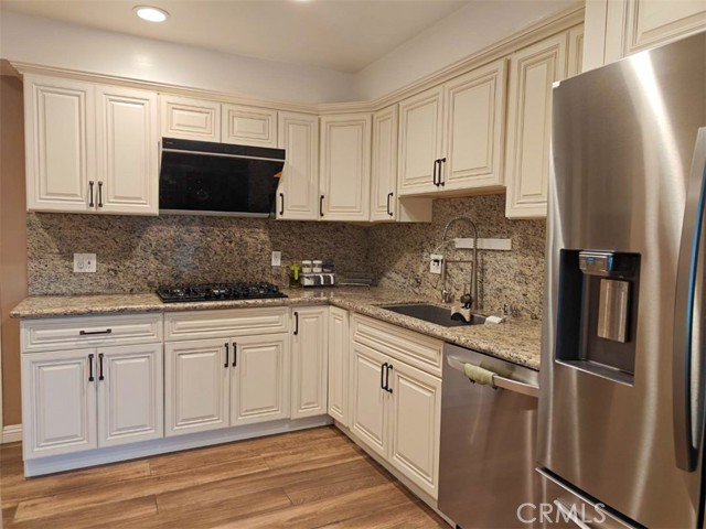 Detail Gallery Image 2 of 20 For 1606 Nutwood Ave, Fullerton,  CA 92831 - 4 Beds | 2 Baths