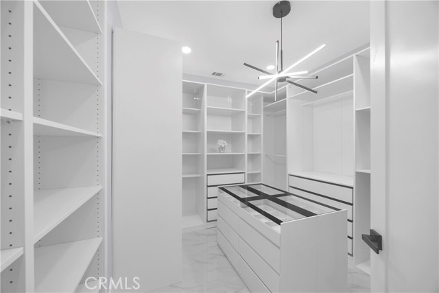 18802 Saginaw Drive, Irvine CA: https://media.crmls.org/medias/827abed3-e09b-4e4f-9f32-ac9b3d3a3417.jpg