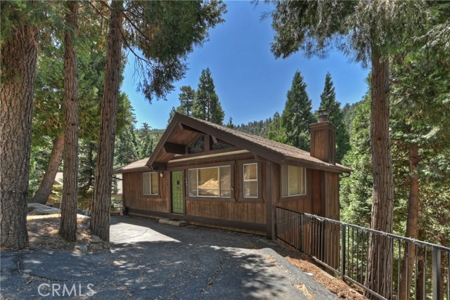 744 Bergschrund Drive, Crestline, California 92325, 3 Bedrooms Bedrooms, ,2 BathroomsBathrooms,Residential,For Sale,744 Bergschrund Drive,CREV24168103