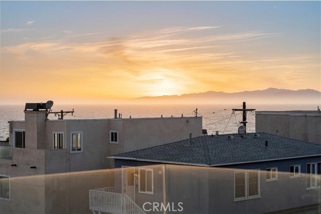 4216 Highland Avenue, Manhattan Beach, California 90266, 2 Bedrooms Bedrooms, ,2 BathroomsBathrooms,Residential,Sold,Highland,SB22108574