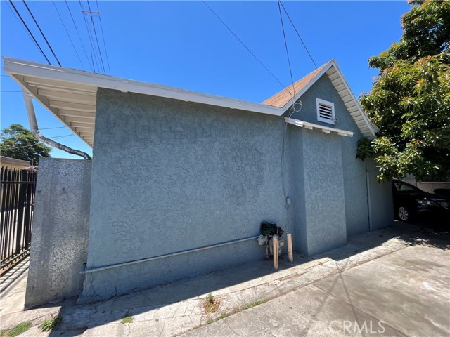 1248 Rolland Curtis Place, Los Angeles CA: https://media.crmls.org/medias/827b85f4-01f6-47e5-aa12-22eb19cb6ee8.jpg