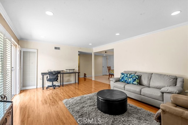 Detail Gallery Image 10 of 29 For 6123 Fred Dr, Cypress,  CA 90630 - 3 Beds | 2 Baths