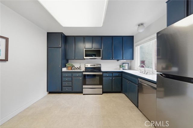 Detail Gallery Image 11 of 40 For 16257 Sierra Ridge, Hacienda Heights,  CA 91745 - 2 Beds | 2 Baths