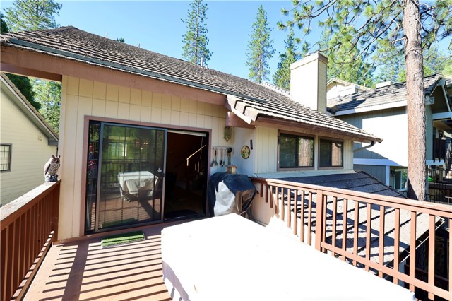 Detail Gallery Image 13 of 28 For 40547 Saddleback Rd, Bass Lake,  CA 93604 - 3 Beds | 2/1 Baths