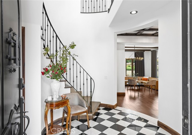 Detail Gallery Image 8 of 74 For 25 Golden Eagle, Irvine,  CA 92603 - 6 Beds | 6/1 Baths