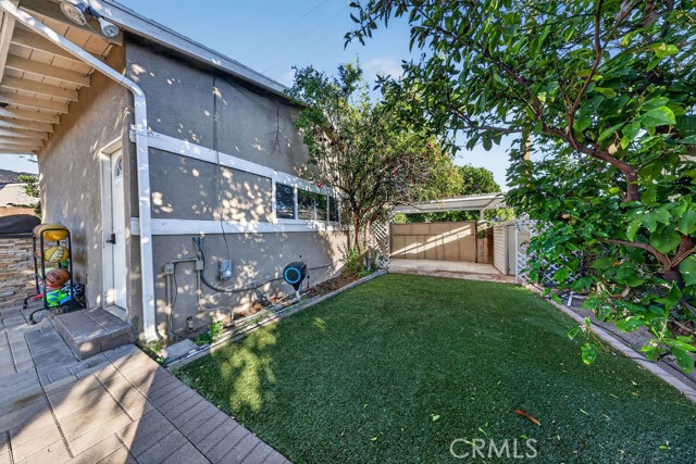 1256 Irving Avenue photo 42