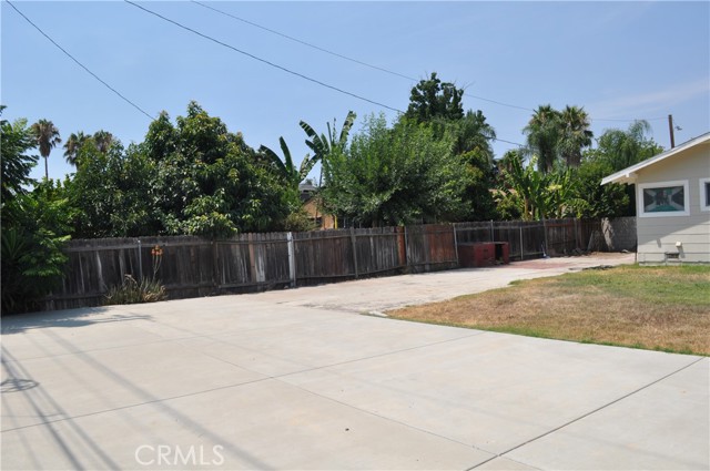 1789 N Pershing Avenue, San Bernardino CA: https://media.crmls.org/medias/827f6272-73a2-4fbc-9cf5-dac774e756cc.jpg