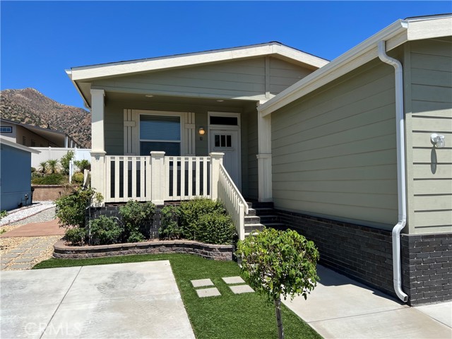 15455 Glenoaks Boulevard, 51 photo 2