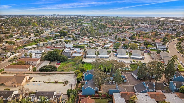 Detail Gallery Image 46 of 49 For 1025 Sea Breeze #11,  Costa Mesa,  CA 92627 - 2 Beds | 2/1 Baths