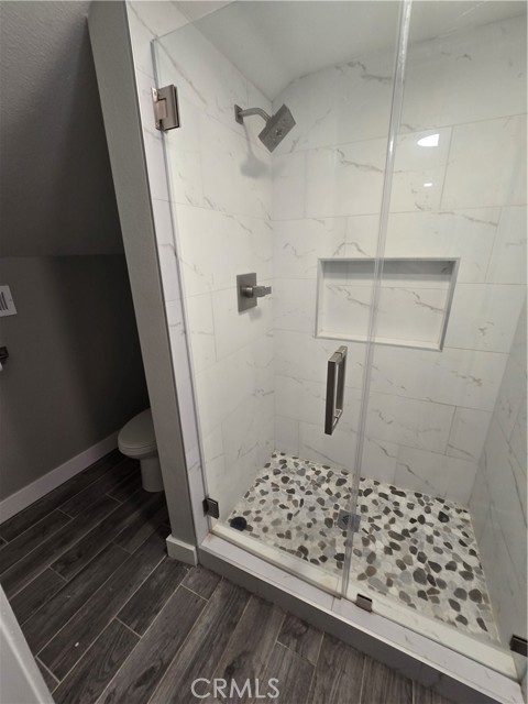 Image 15 of 20 For 136 Sheridan Street B