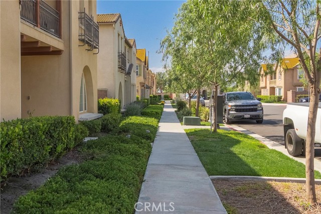 Detail Gallery Image 5 of 54 For 16039 Begonia Ave, Chino,  CA 91708 - 4 Beds | 3 Baths