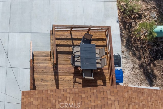 39961 Lakeview Drive, Big Bear Lake CA: https://media.crmls.org/medias/8284035d-ca25-4973-a668-1d30edb0fc39.jpg