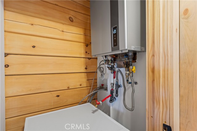 Detail Gallery Image 32 of 43 For 2222 Sierra View Dr, Arrowbear,  CA 92382 - 1 Beds | 1 Baths