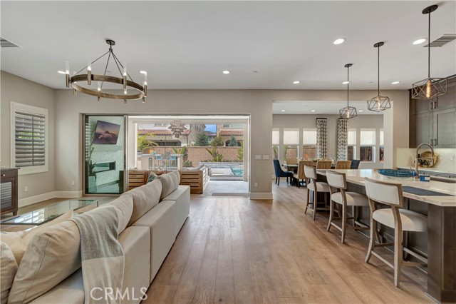 17311 Juniper Lane, Huntington Beach CA: https://media.crmls.org/medias/82847dd2-7ced-467c-b5eb-3cbe145b1040.jpg