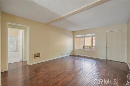 Detail Gallery Image 4 of 15 For 1040 W Macarthur #35,  Santa Ana,  CA 92707 - 2 Beds | 1 Baths