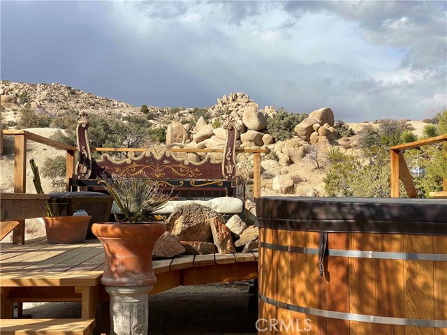 56564 Nelson Avenue, Yucca Valley CA: https://media.crmls.org/medias/8286f50b-61a1-482e-9c0e-14d9d69cc34d.jpg