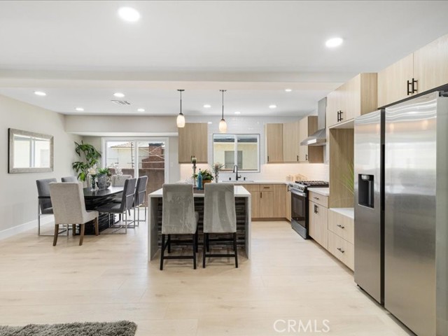 4609 Highgrove Avenue, Torrance CA: https://media.crmls.org/medias/82870fe1-a06a-4b33-8a1b-4c0160df8910.jpg