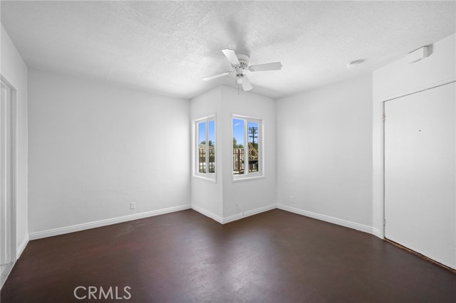 Detail Gallery Image 4 of 16 For 6634 Lankershim Bld #C,  North Hollywood,  CA 91606 - 1 Beds | 1 Baths