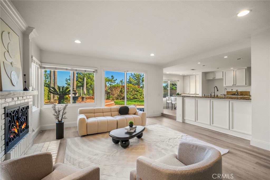 828825cd 56e8 4915 A251 43457750f4aa