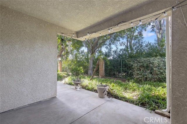 502 Charles Street, Moorpark CA: https://media.crmls.org/medias/82895574-5fe9-49d2-b877-71abbcc721d4.jpg