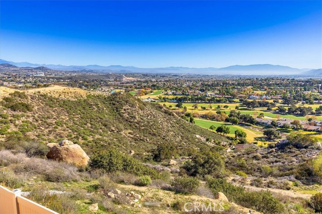 Detail Gallery Image 25 of 74 For 38000 via Vista Grande, Murrieta,  CA 92562 - 5 Beds | 5/2 Baths