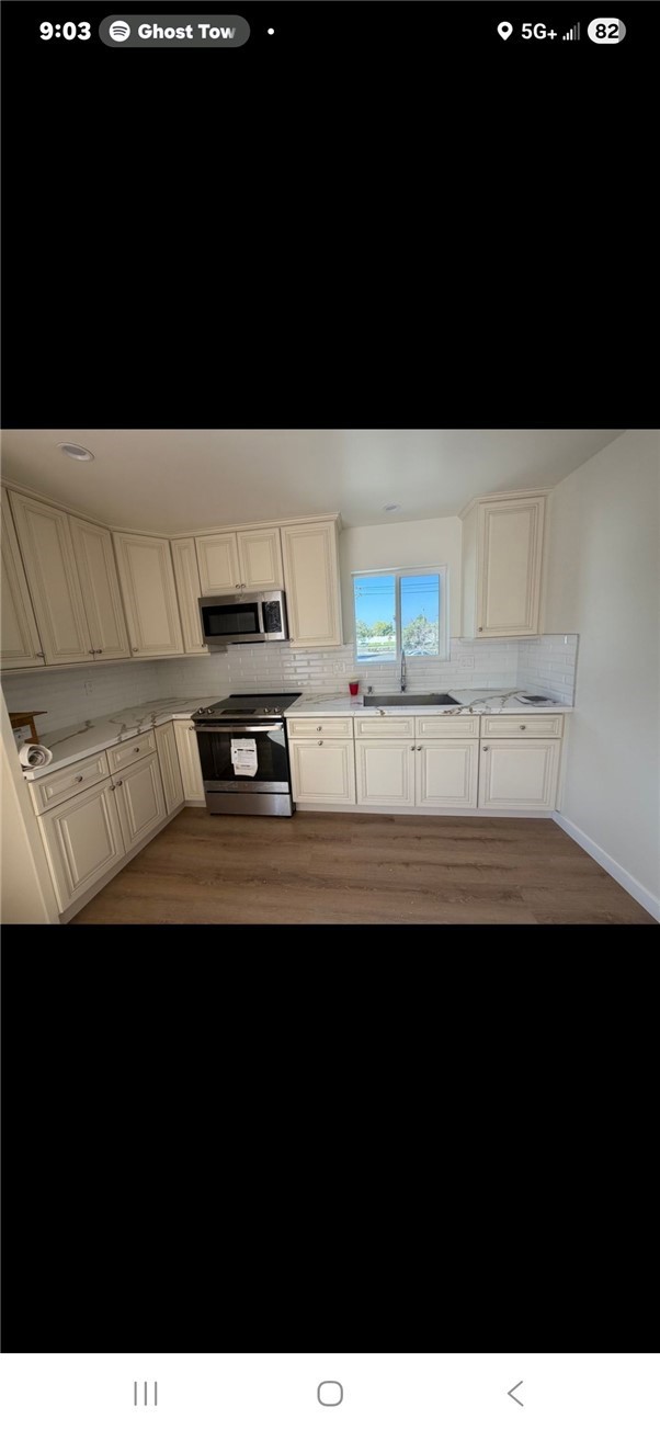 Detail Gallery Image 2 of 6 For 4397 Green, Los Alamitos,  CA 90720 - 2 Beds | 2 Baths