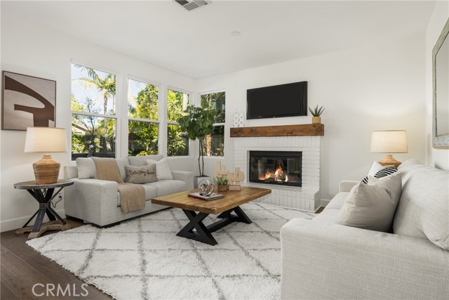 19692 Dorado Drive, Lake Forest CA: https://media.crmls.org/medias/828c2ca0-2404-4803-a4b5-0c3703e6ea86.jpg