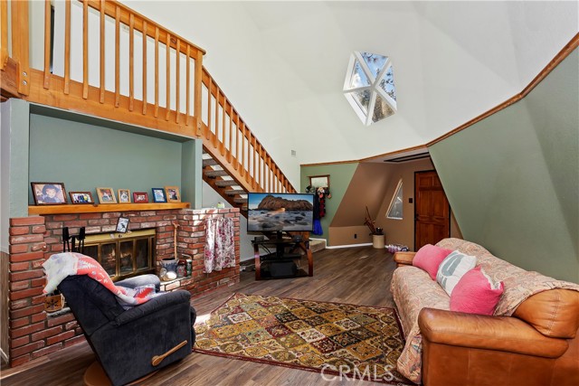 Detail Gallery Image 5 of 24 For 1818 Irene St, Wrightwood,  CA 92397 - 2 Beds | 2 Baths