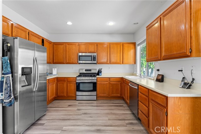 Detail Gallery Image 14 of 46 For 1456 Roadrunner, Corona,  CA 92881 - 3 Beds | 2/1 Baths