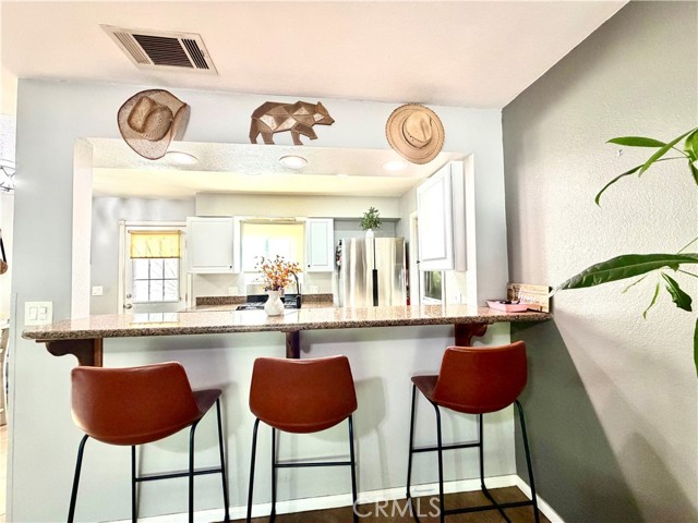 Detail Gallery Image 3 of 26 For 1282 N Phillips, Banning,  CA 92220 - 3 Beds | 1 Baths