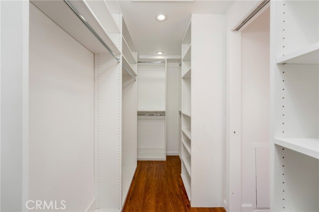 6059 Vantage Avenue, Valley Glen CA: https://media.crmls.org/medias/828dae42-fe08-45cf-86bd-a630163c18b2.jpg