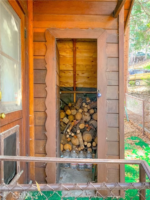 Detail Gallery Image 4 of 8 For 65807 N Boa Dr, Crestline,  CA 92325 - 2 Beds | 1 Baths