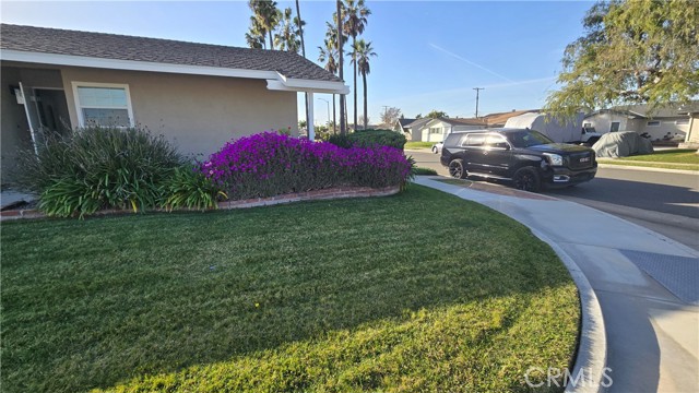 Detail Gallery Image 16 of 17 For 18271 Roberta, Huntington Beach,  CA 92646 - 4 Beds | 2 Baths