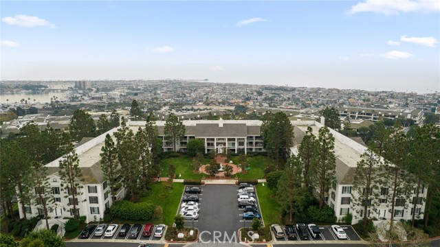 Detail Gallery Image 13 of 19 For 102 Scholz #37,  Newport Beach,  CA 92663 - 1 Beds | 1 Baths