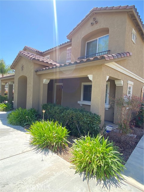 Detail Gallery Image 1 of 8 For 15601 Lasselle St #11,  Moreno Valley,  CA 92551 - 2 Beds | 2/1 Baths